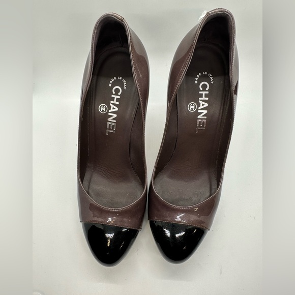 Sold-CHANEL Platform Pump Patent Leather Cap Toe Brown Black Silver Sz 38 - Picture 3 of 11